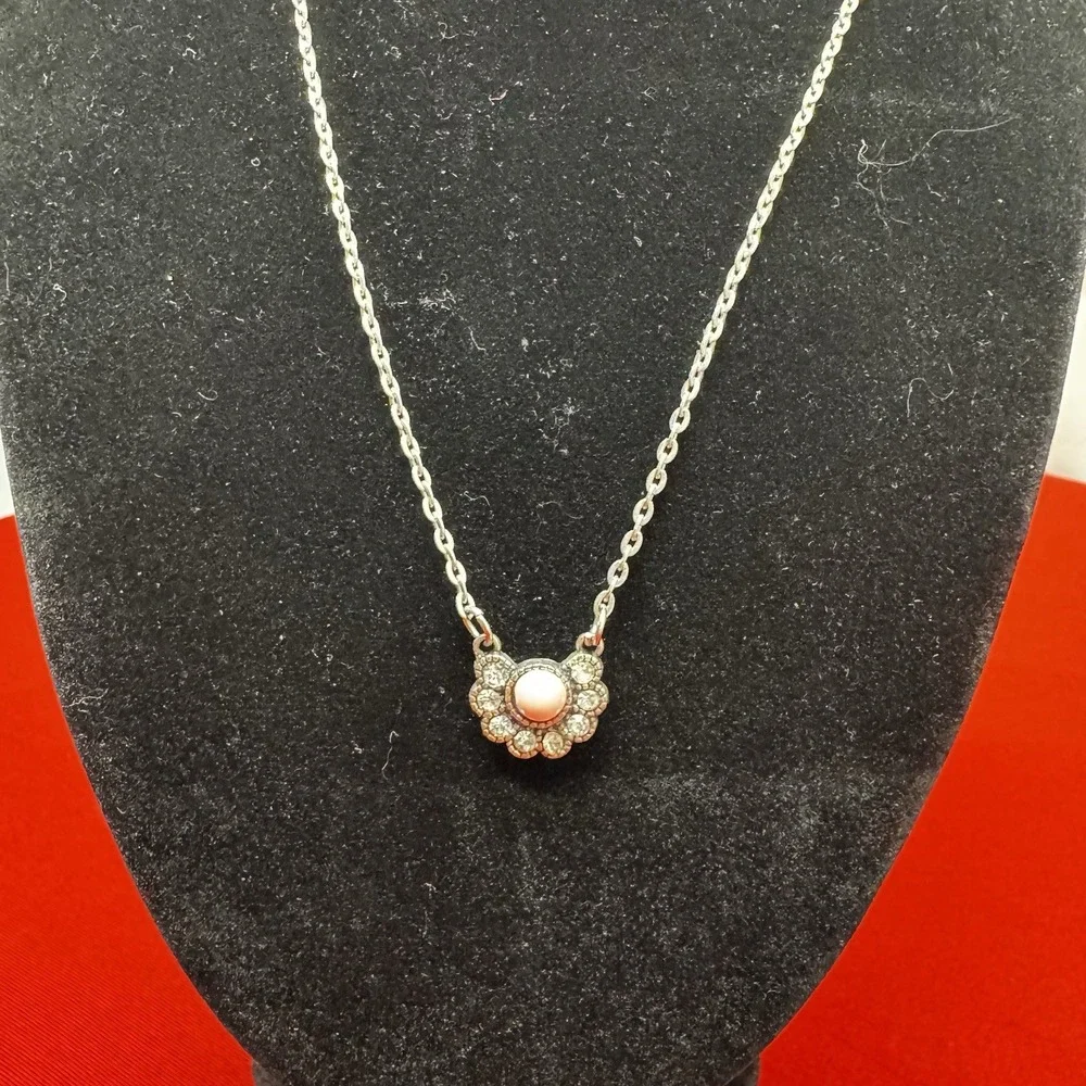 Silver Tone Necklace‎ With Pink Stone And Crystals
